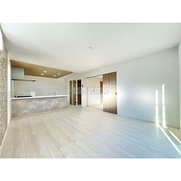 ＬＤＫは家族みんなの快適空間です。お食事したりおしゃべりしたり、家族の絆を育むセントラルスペースです。