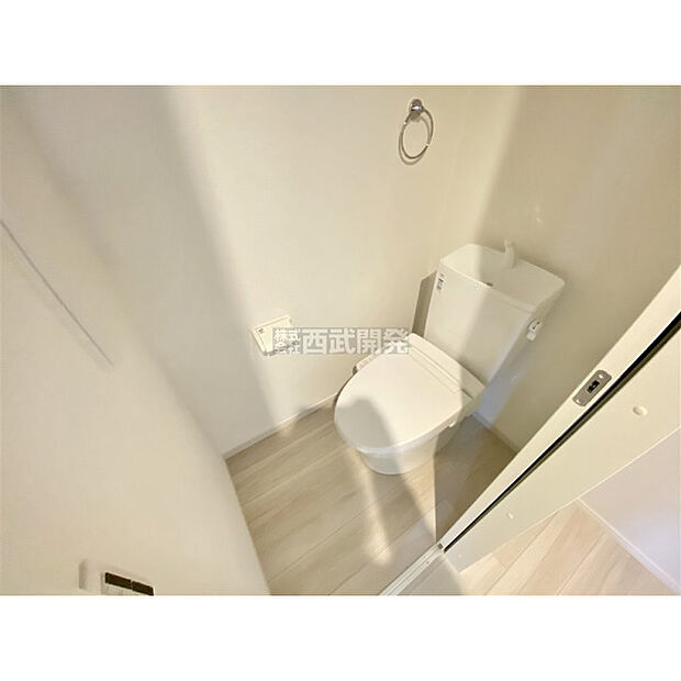 いつも綺麗に清潔に。洗浄機能付きトイレです。（11月17日撮影）