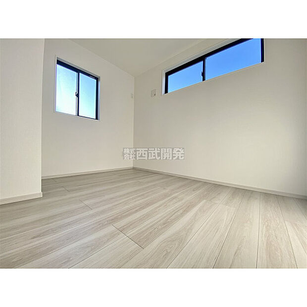 穏やかな日差しと心地よい風が吹き抜ける窓配置（11月17日撮影）