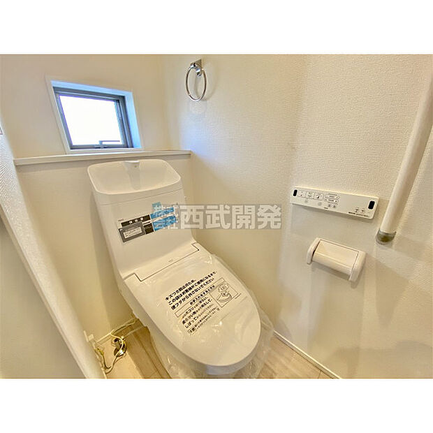 いつも綺麗に清潔に。洗浄機能付きトイレです。