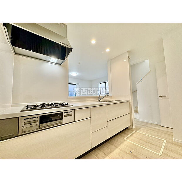 カウンター越しに生まれる家族のコミュニケーション。