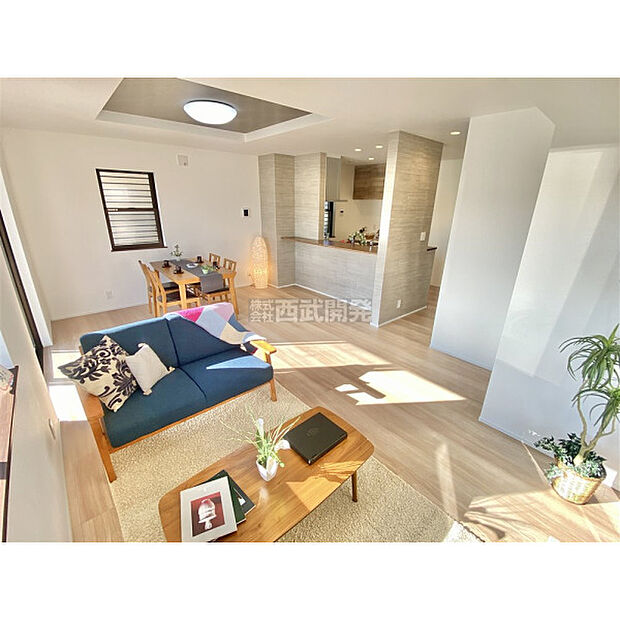 ご家族の笑顔も増える、明るい住まい(12月19日撮影)