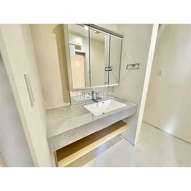 上質な洗面空間がゆとりの時間を演出