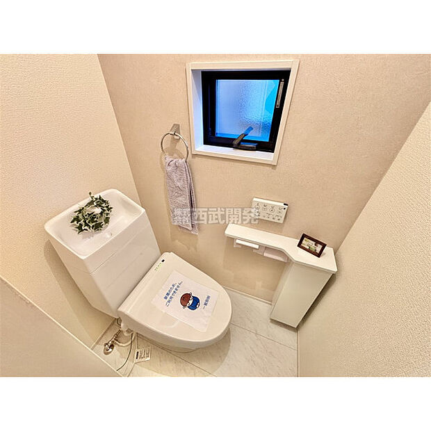 いつも綺麗に清潔に。洗浄機能付きトイレです。