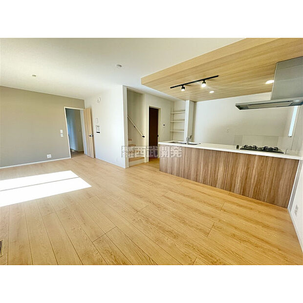 ＬＤＫは家族みんなの快適空間です。お食事したりおしゃべりしたり、家族の絆を育むセントラルスペースです。