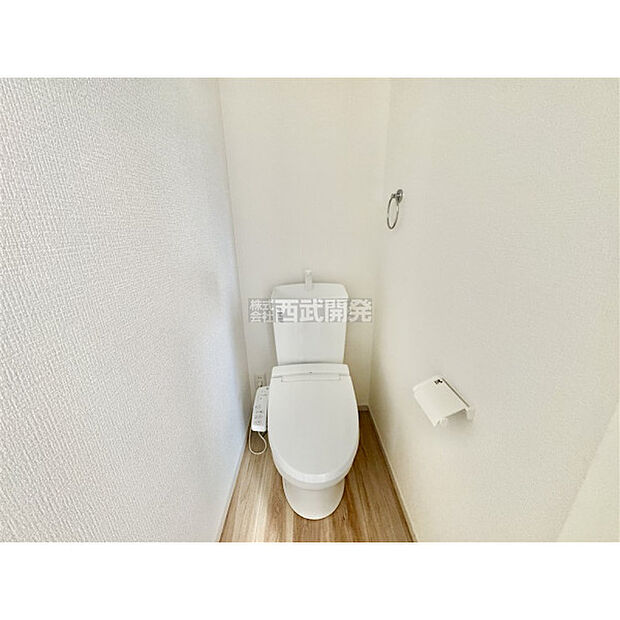 いつも綺麗に清潔に。洗浄機能付きトイレです。