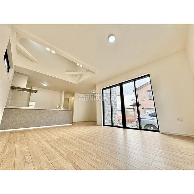 ＬＤＫは家族みんなの快適空間です。お食事したりおしゃべりしたり、家族の絆を育むセントラルスペースです。