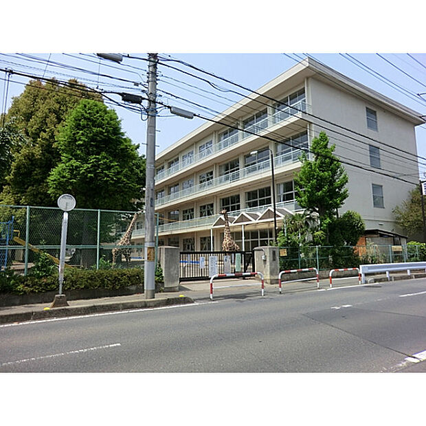 伸栄小学校