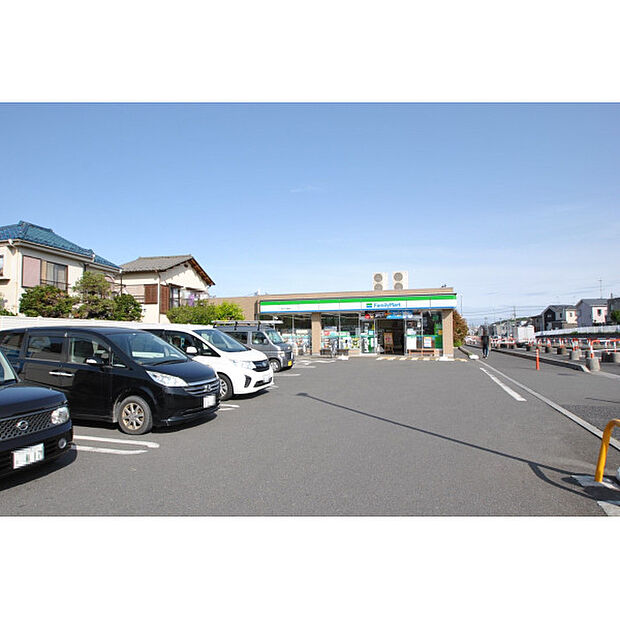 ファミリマート