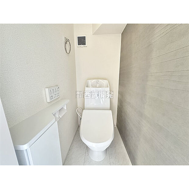 いつも綺麗に清潔に。洗浄機能付きトイレです。