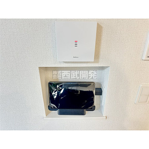 インターホンの応対や家電操作などがタブレット一つで完結します