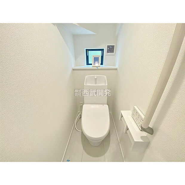 いつも綺麗に清潔に。洗浄機能付きトイレです。