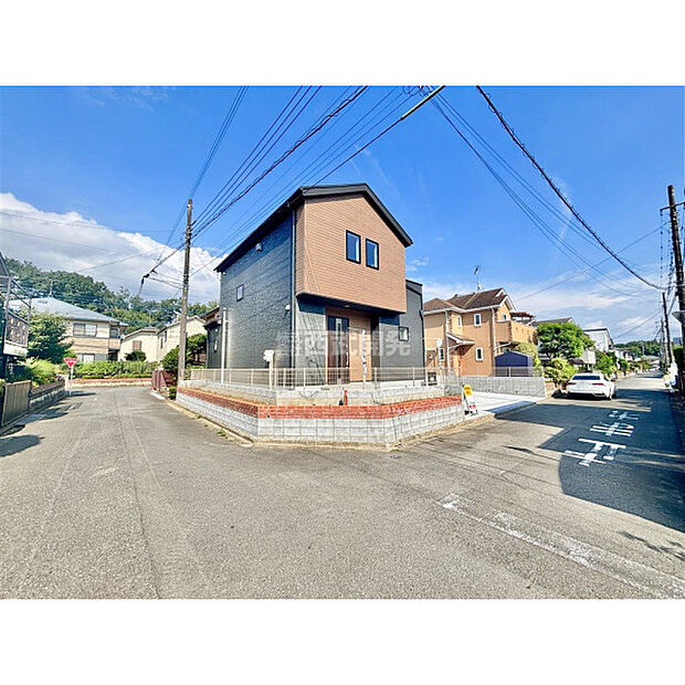 角地につき陽当たり通風良好
