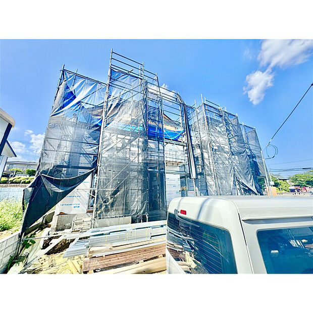 南道路に面し陽当り良好/現地全景