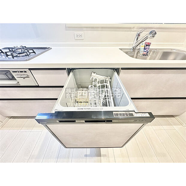 環境にも手にも優しい食器洗い乾燥機付