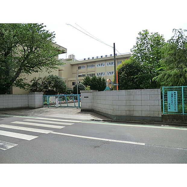 東中学校