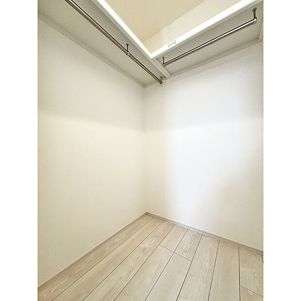 【ウォークインクローゼット】