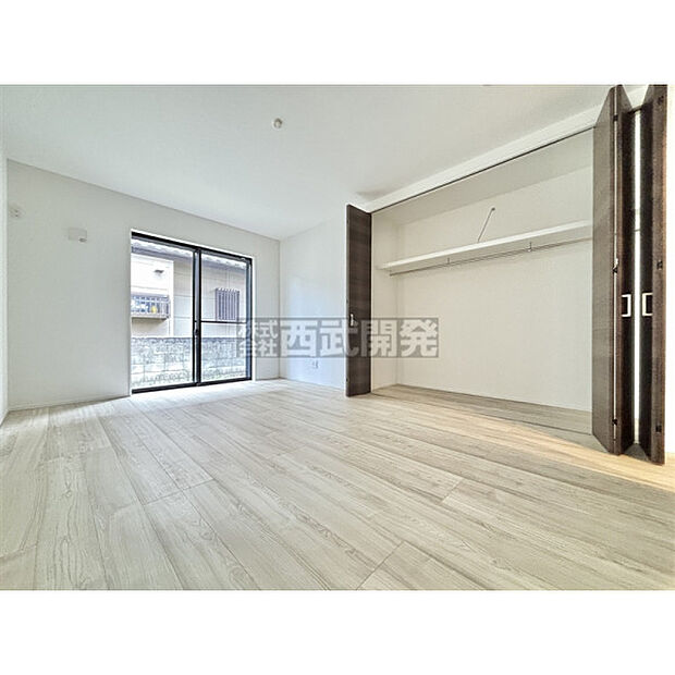 【1階洋室8.8帖】