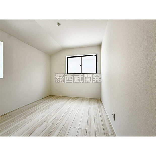 【2階洋室5.25帖】