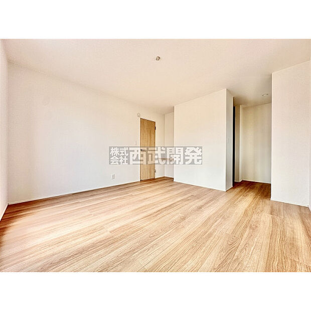 【2階洋室8.25帖】