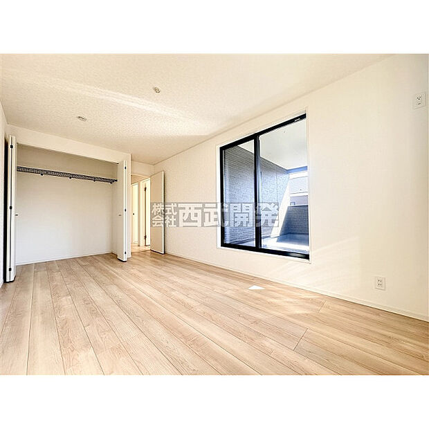 【2階洋室7.7帖】