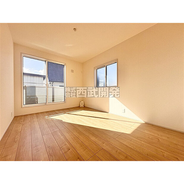 【2階洋室6帖】