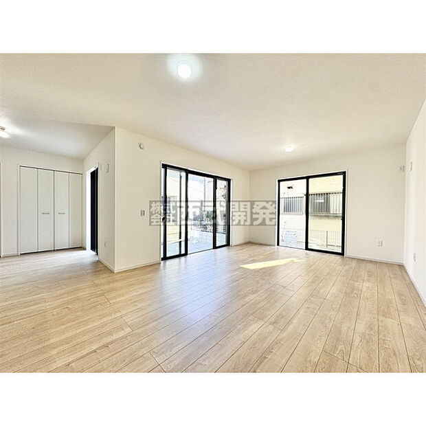 【1階LDK22.5帖】