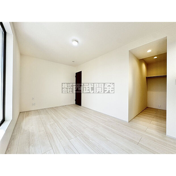 【2階洋室7.5帖】