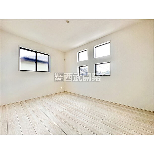 【2階洋室6帖】