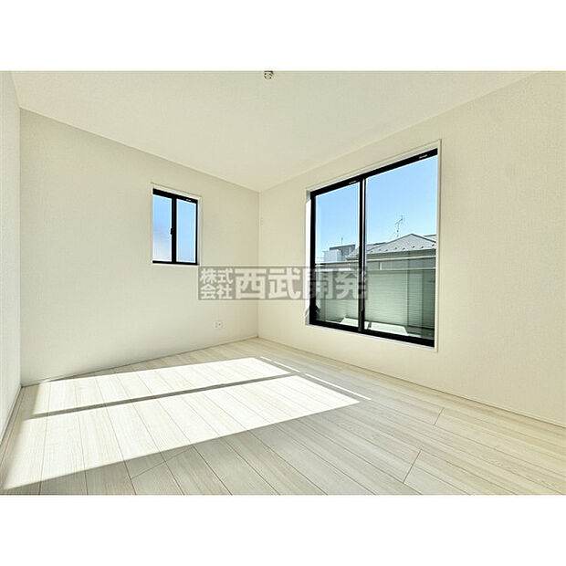 【2階洋室6帖】