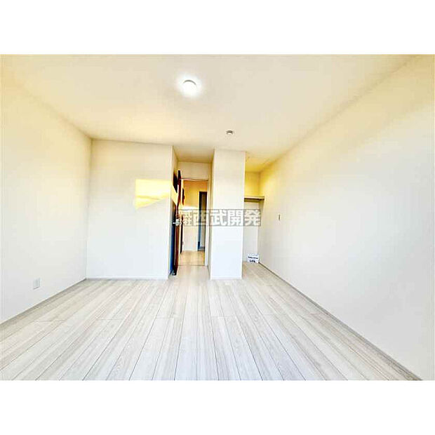 【2階洋室7.5帖】