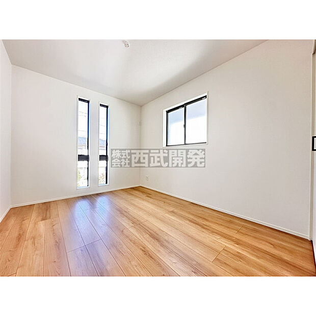 【2階洋室6帖】