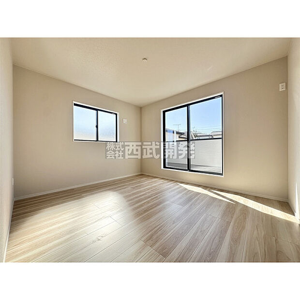 【2階洋室9.5帖】