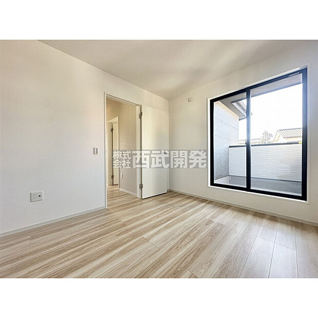 【2階洋室5.4帖】