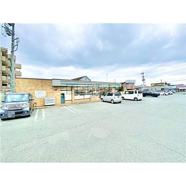 ローソンストア100