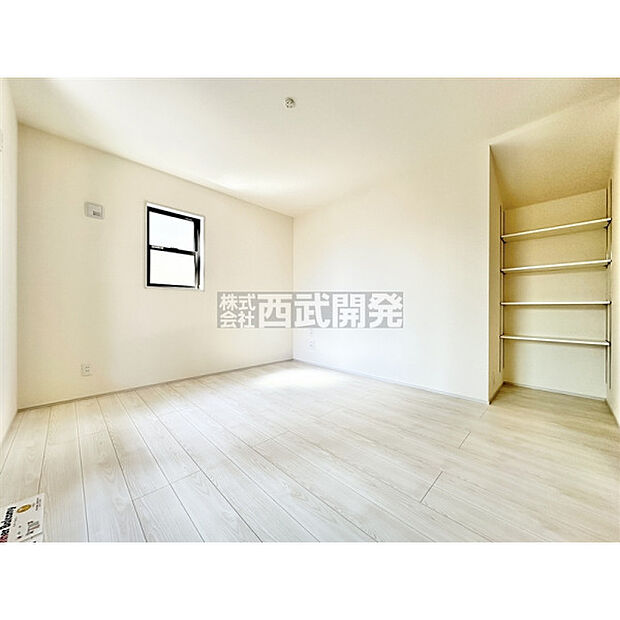【2階洋室7.5帖】
