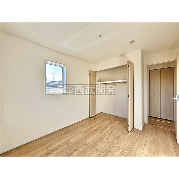 【2階洋室5帖】