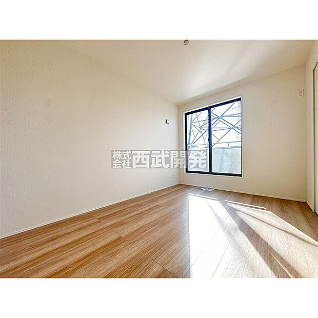 【2階洋室6帖】