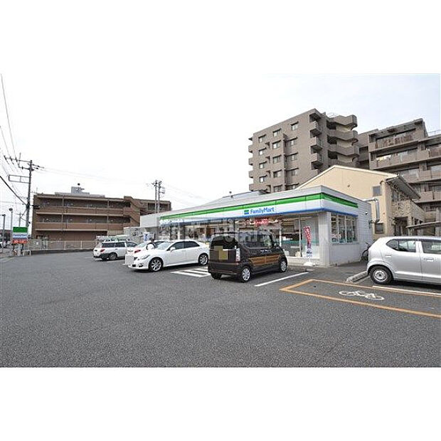 ファミリーマート北秋津店