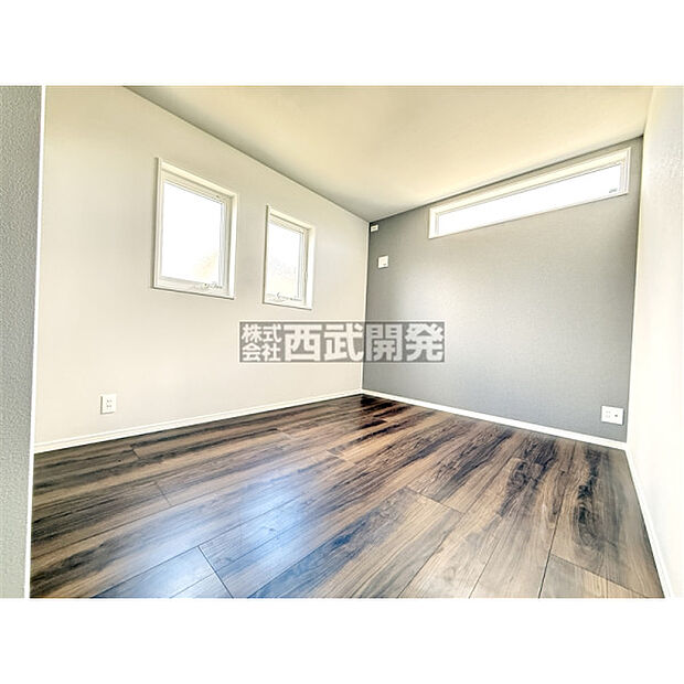 2階北西側洋室6帖