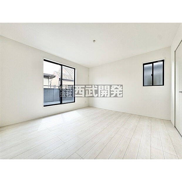 2階洋室8帖