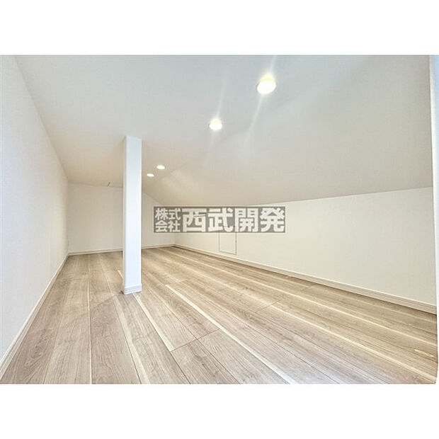 小屋裏収納7帖