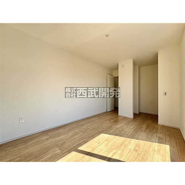 2階洋室8帖