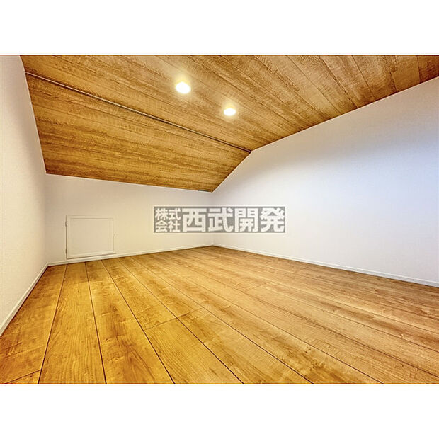 小屋裏収納
