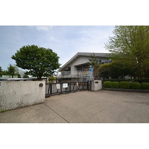 明峰小学校