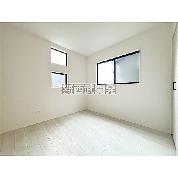 2階洋室5帖