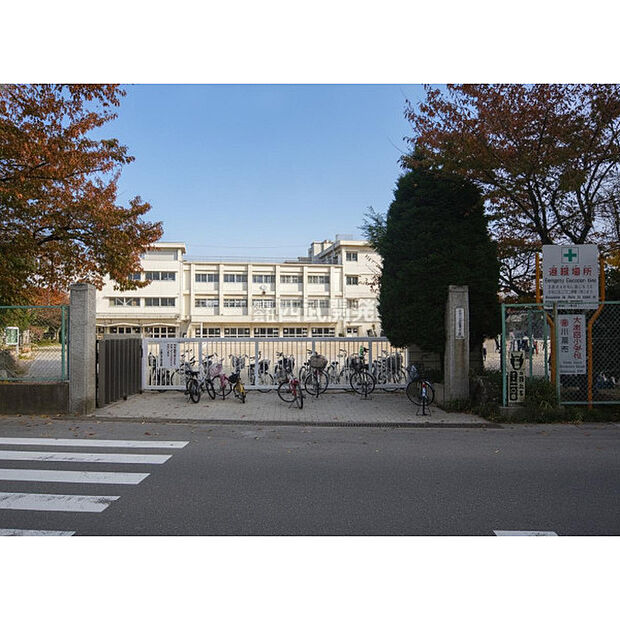 大東西小学校