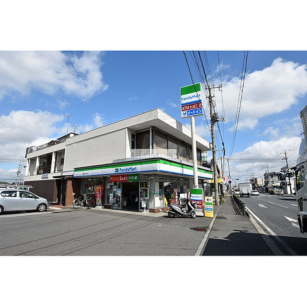 ファミリーマート川越インター店