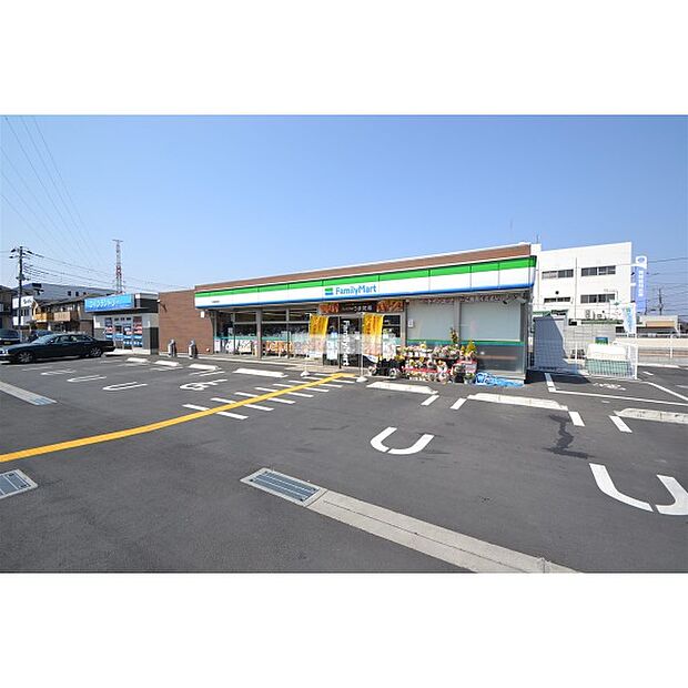 ファミリーマート入間扇町屋店