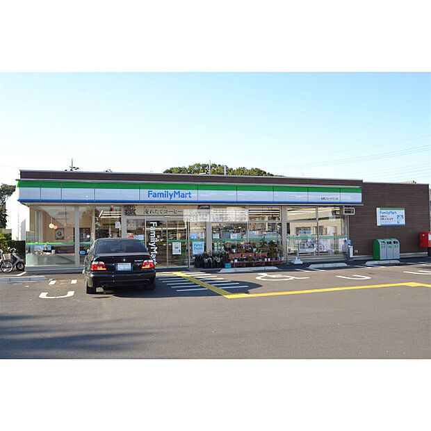 ファミリーマート柏原ニュータウン店